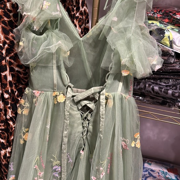 Floral Dress - Picture 6 of 7